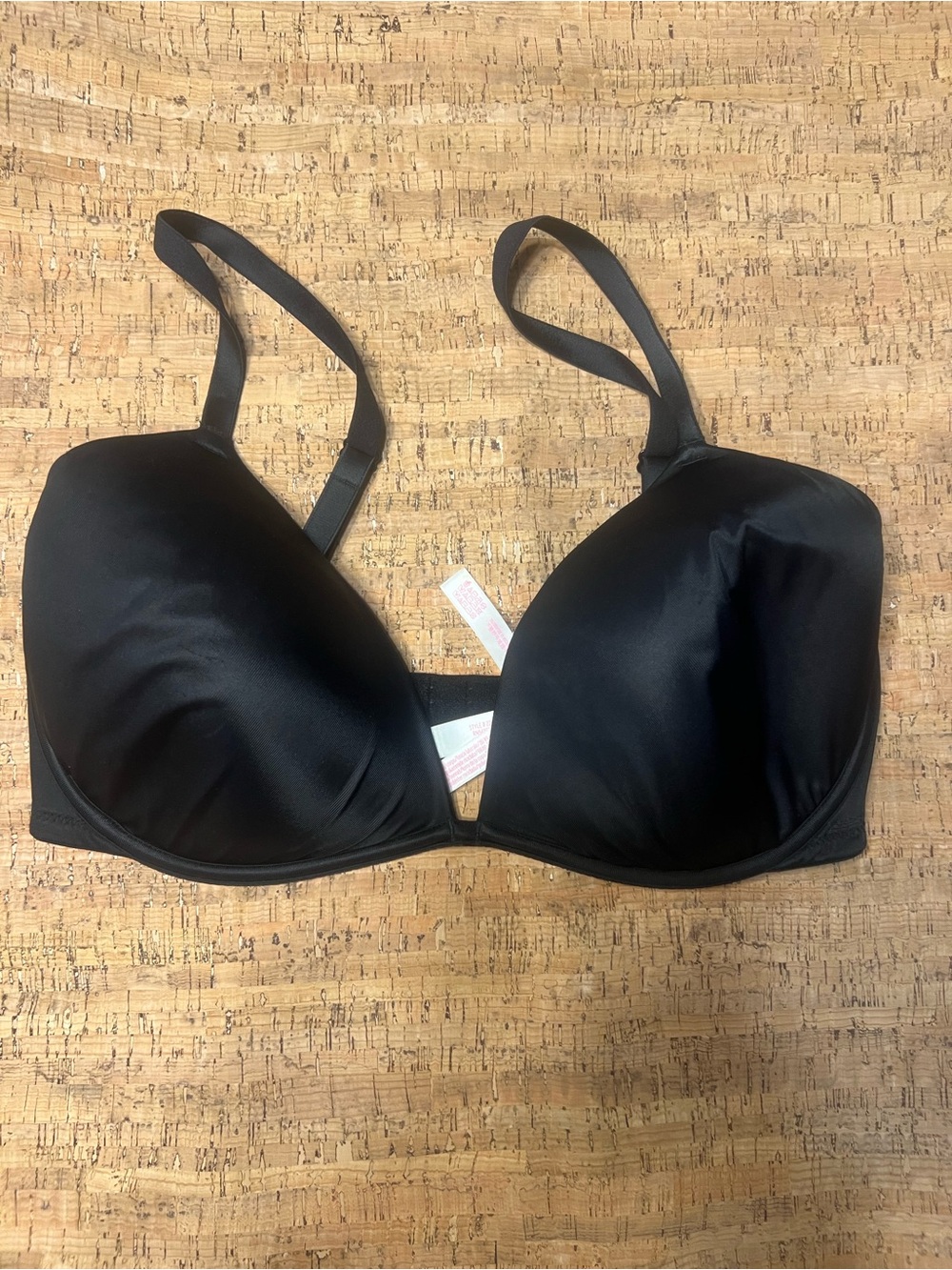 Victoriaโs Secret PINK Lightly Lined 36DDD Bra in Black
